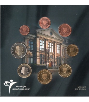 BU BENELUX 2003 - 3 séries complètes millésimées 2003 de 1 cent à 2 euro des Pays-Bas, de la Belgique et du Luxembourg ainsi qu'