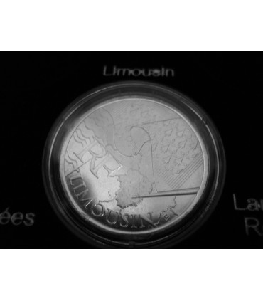 10 Euro LIMOUSIN - caractéristiques
 
Diamètre: 29,00 mm
Poids: 10,00 g
Métal: Argent 925/1000
Faciale: 10 €
Qualité: UNC
Tirage