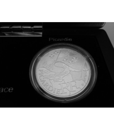 10 Euro PICARDIE - caractéristiques
 
Diamètre: 29,00 mm
Poids: 10,00 g
Métal: Argent 925/1000
Faciale: 10 €
Qualité: UNC
Tirage