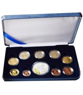 BE FINLANDE 2007 - Description:
Ce coffret BE 2007 Finlande contient  les pièces de 1 cent à 1 euro, ainsi que  la pièce de 2 eu
