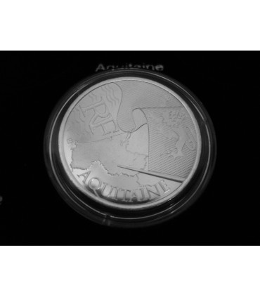 10 Euro AQUITAINE - caractéristiques
 
Diamètre: 29,00 mm
Poids: 10,00 g
Métal: Argent 925/1000
Faciale: 10 €
Qualité: UNC
Tirag
