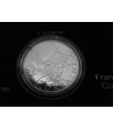 10 Euro LORRAINE - caractéristiques
 
Diamètre: 29,00 mm
Poids: 10,00 g
Métal: Argent 925/1000
Faciale: 10 €
Qualité: UNC
Tirage